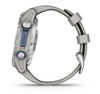 Descent™ Mk3 - 43mm  Acier inoxydable avec bracelet en silicone gris cendré - 010-02753-04