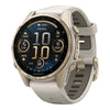 fēnix® 8 – 43 mm, AMOLED  Sapphire, Soft Gold avec bracelet en silicone gris cendré/grès foncé - 010-02903-11